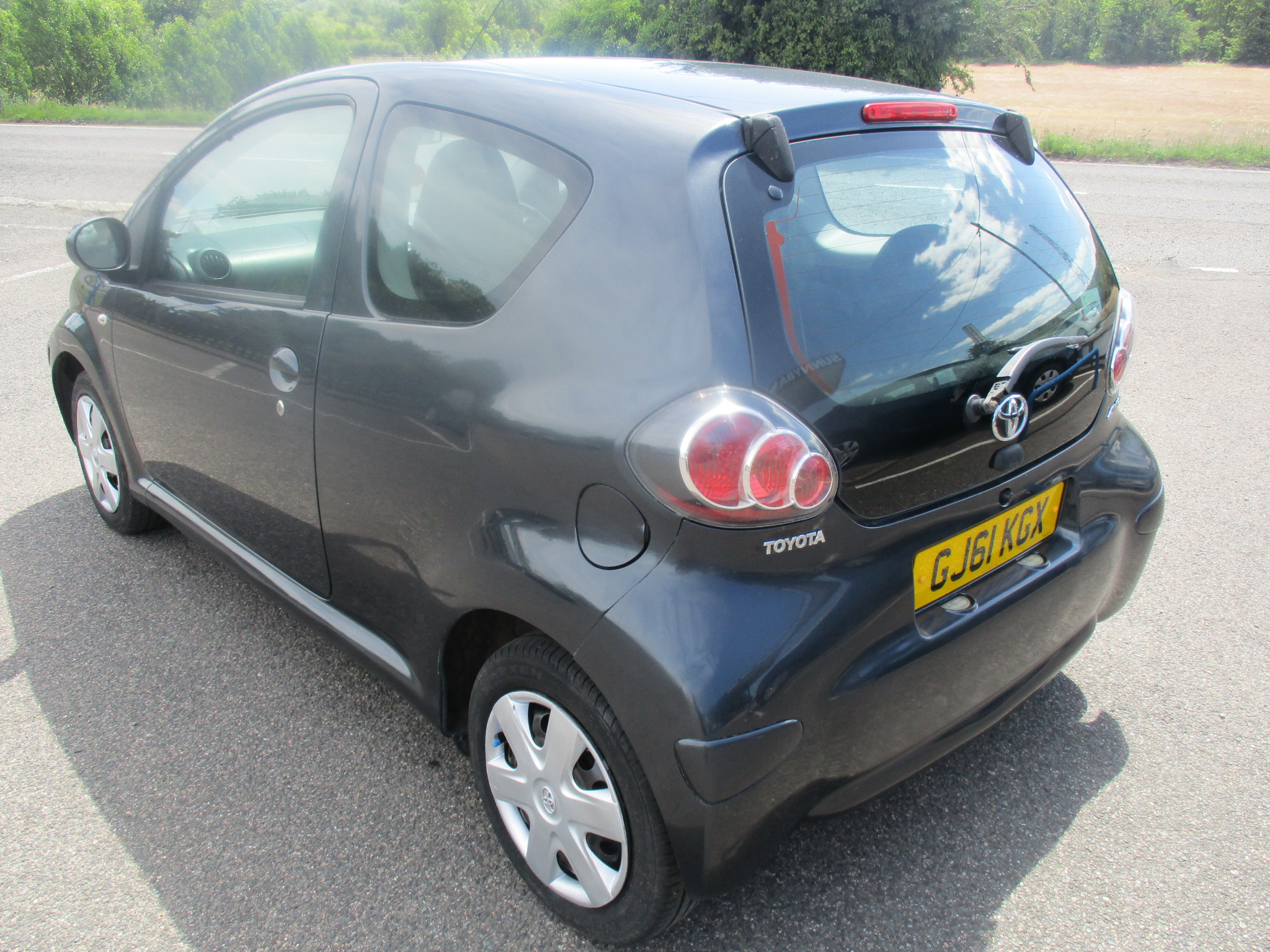 TOYOTA AYGO 1.0 VVTI PLUS (AUTO) 2011